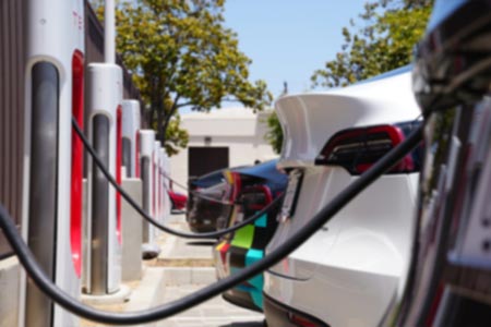 EV Mobility and Autonomy Accelerate Flexible Access to Electric Vehicles